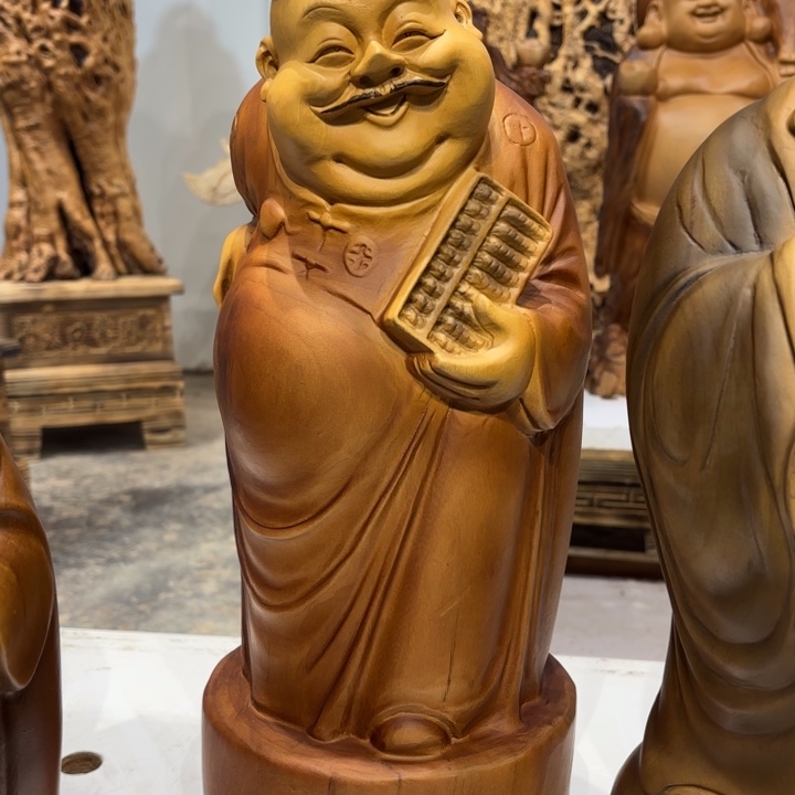 香榧木呱*香樟木雕刻人物摆件