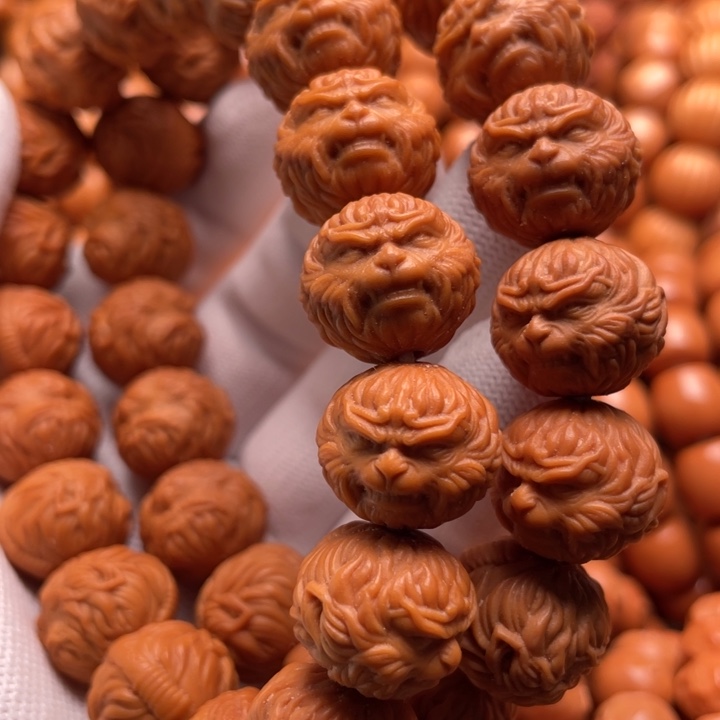 猴头核桃吊坠…斗战胜佛