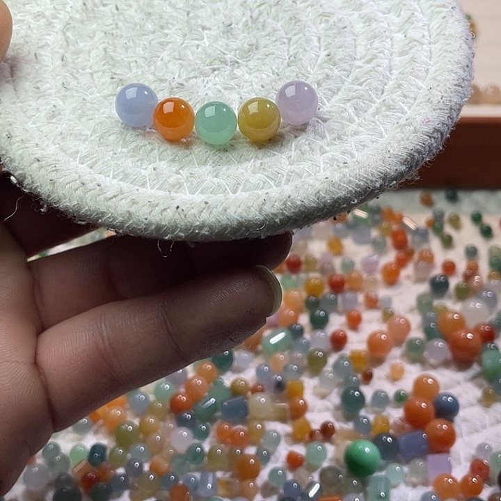 翡翠散珠未镶嵌定制翡翠卡8+