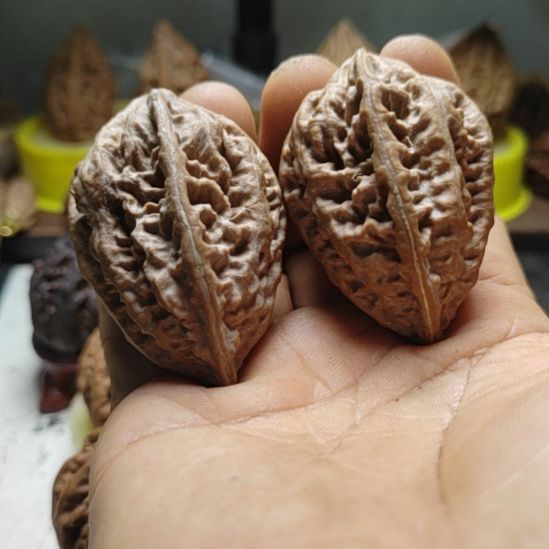 文玩核桃把件锤子底大梭子