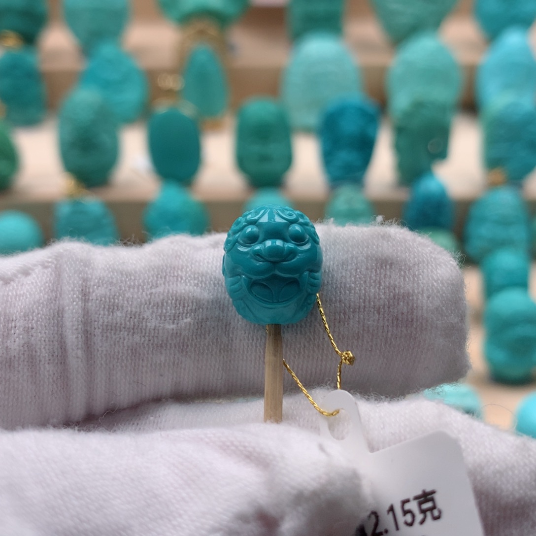 绿松石配饰未镶嵌