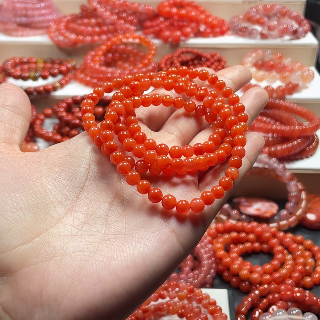 南红玛瑙未镶嵌手链