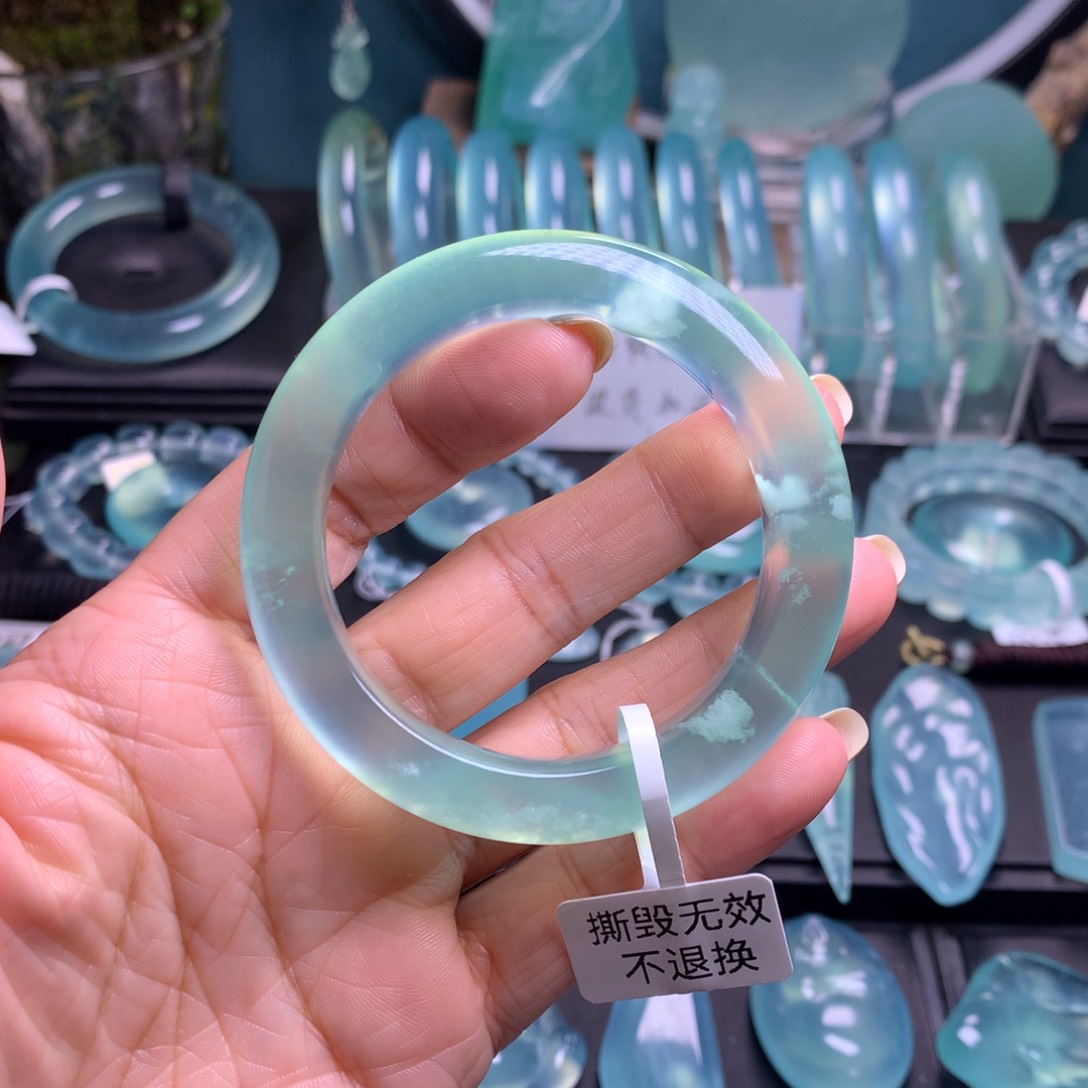 未镶嵌蛇纹石玉手镯50