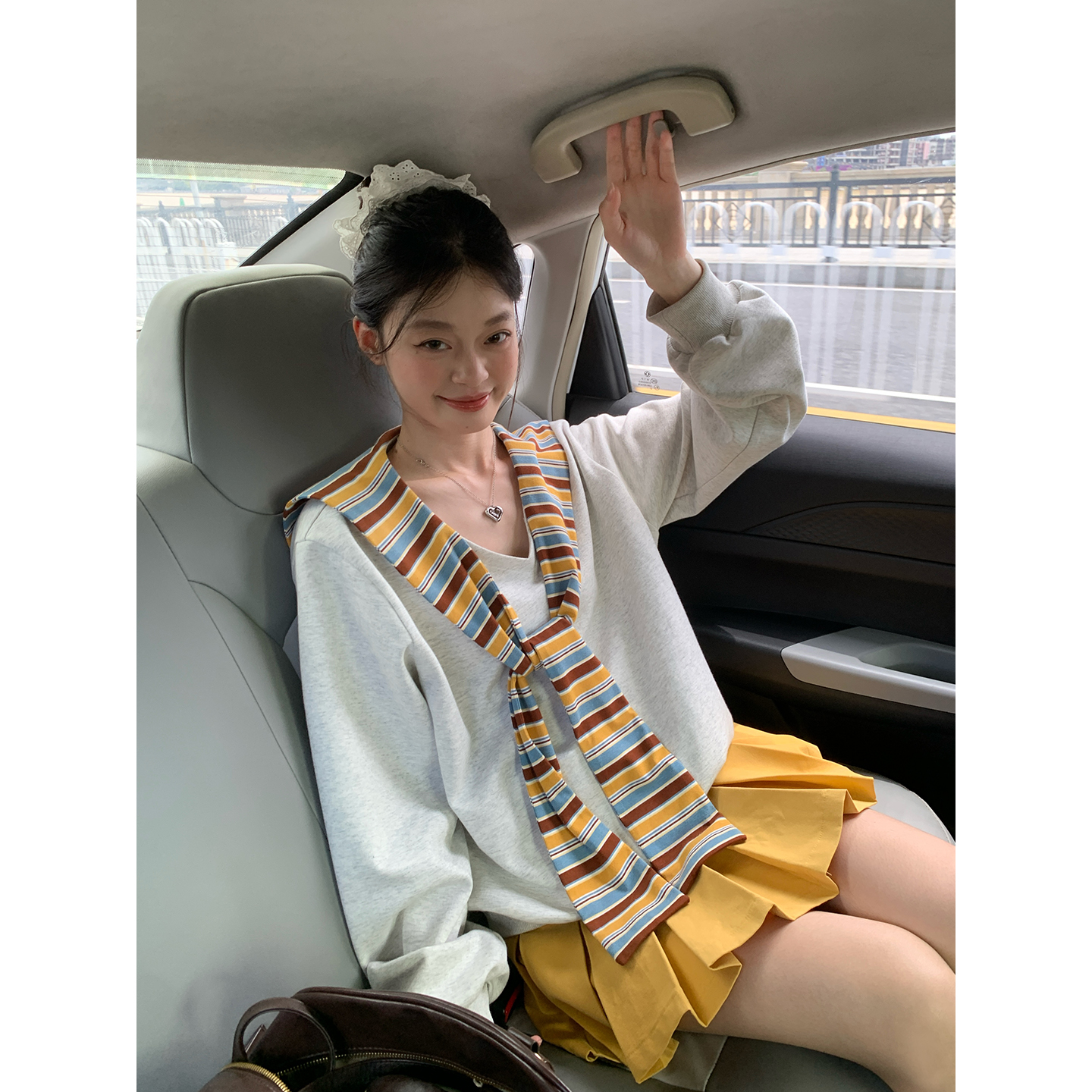 宋正恩暖花灰V领条纹披肩假两件卫衣女宽松休闲百搭上衣ST1725