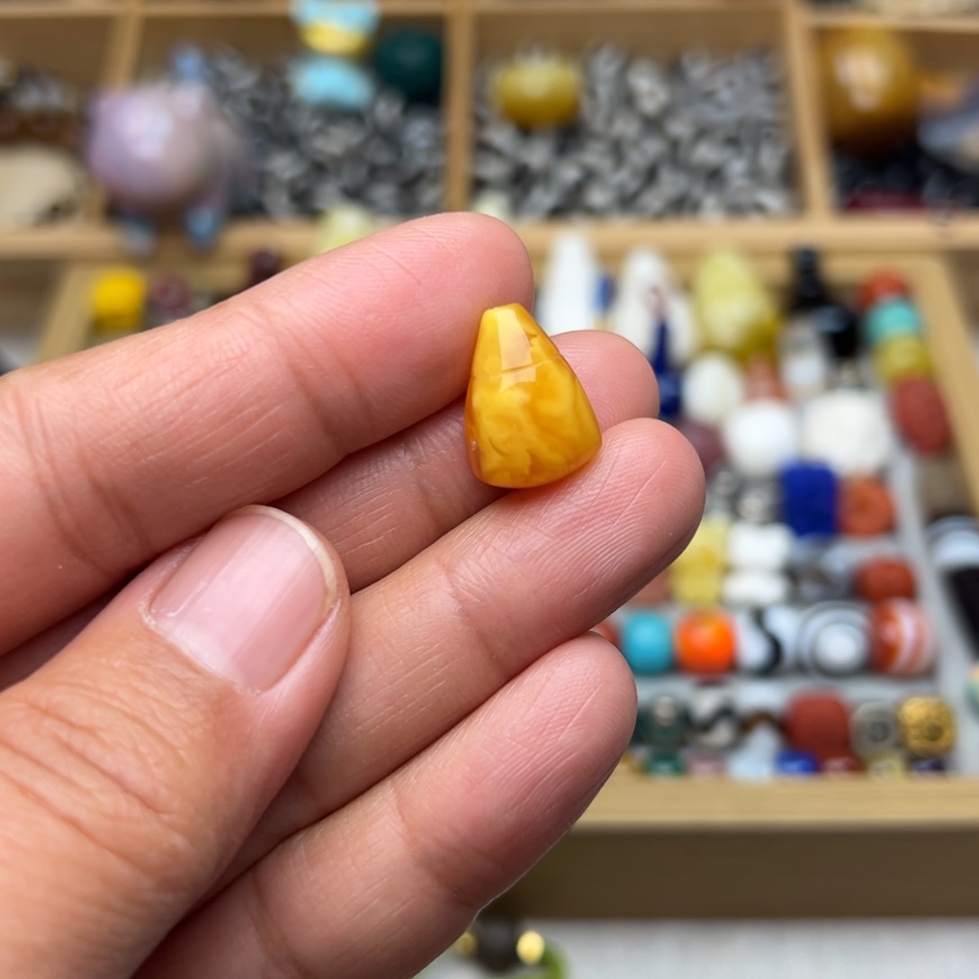 蜜蜡裸石未镶嵌9mm老蜡三通