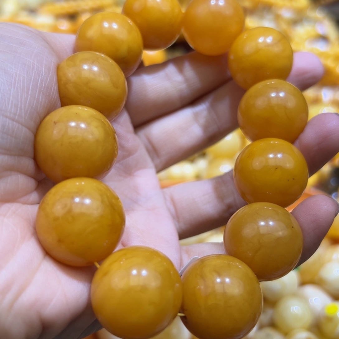 琥珀珠宝奇石未镶嵌