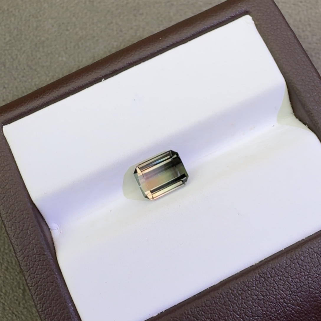 珠宝奇石未镶嵌碧玺2.1ct