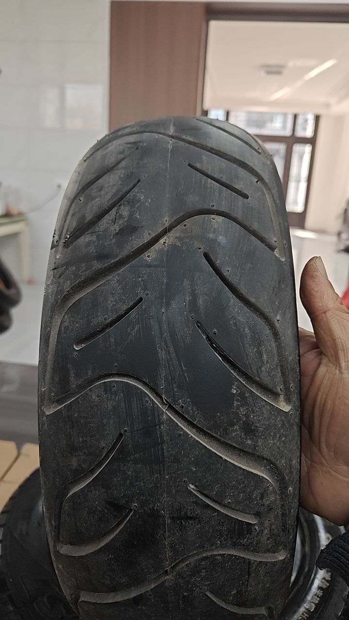 大踏板130-60-13真空轮胎真空胎胎耐磨加厚踏板摩托车外胎