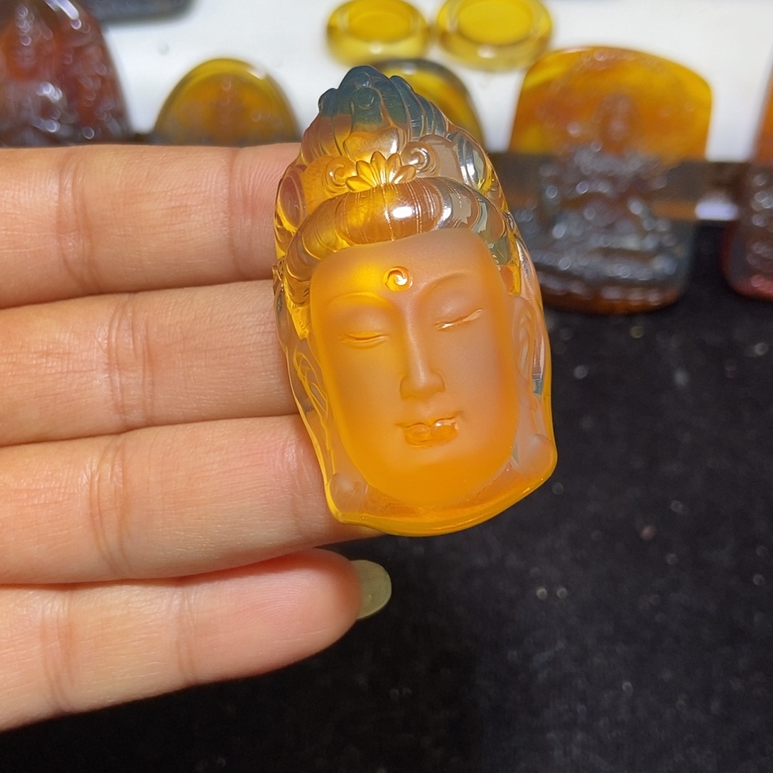 琥珀未镶嵌颈饰缅甸天然琥珀瑾蓝观音