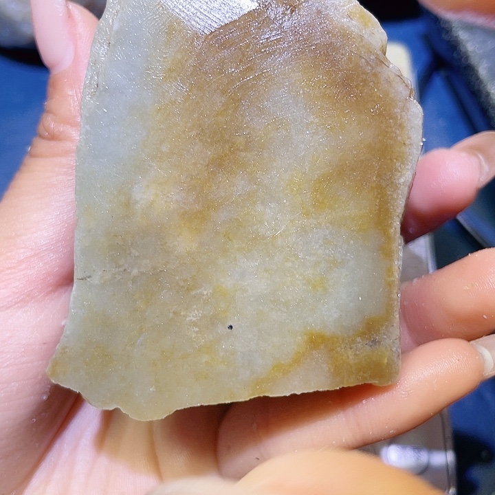 和田玉未镶嵌珠宝半成品