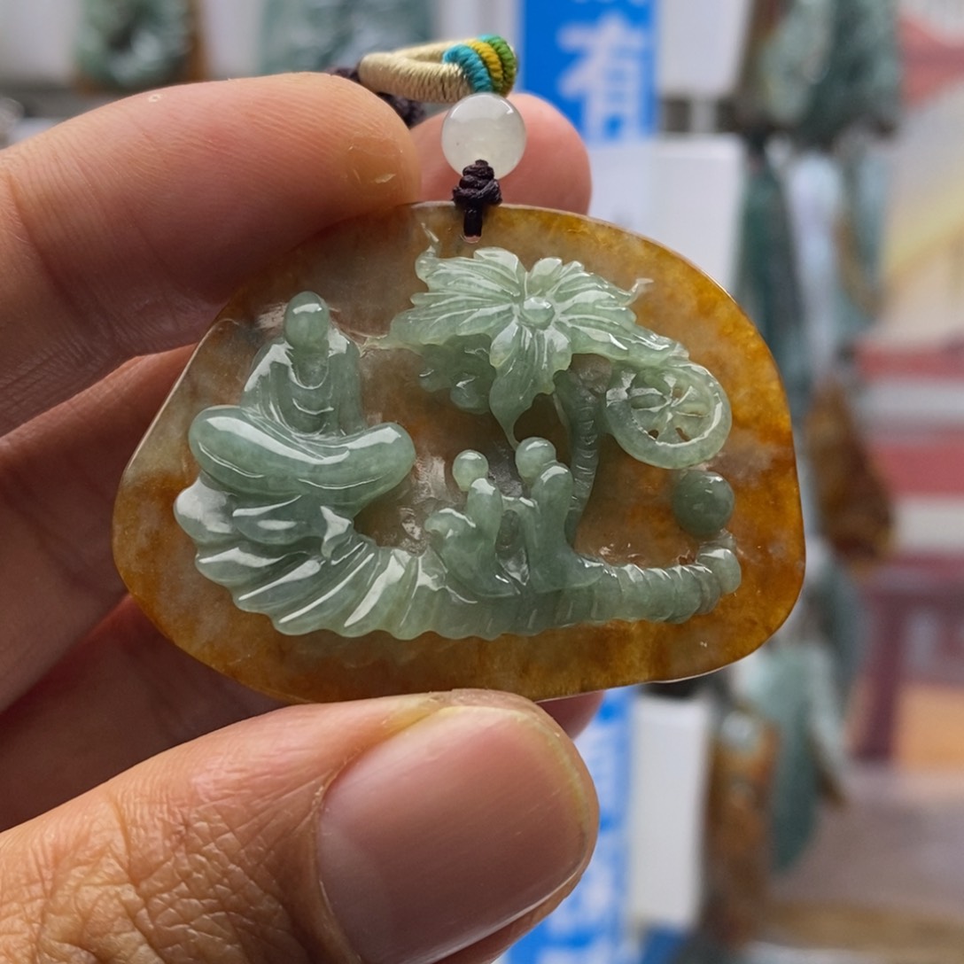 翡翠颈饰未镶嵌悟道