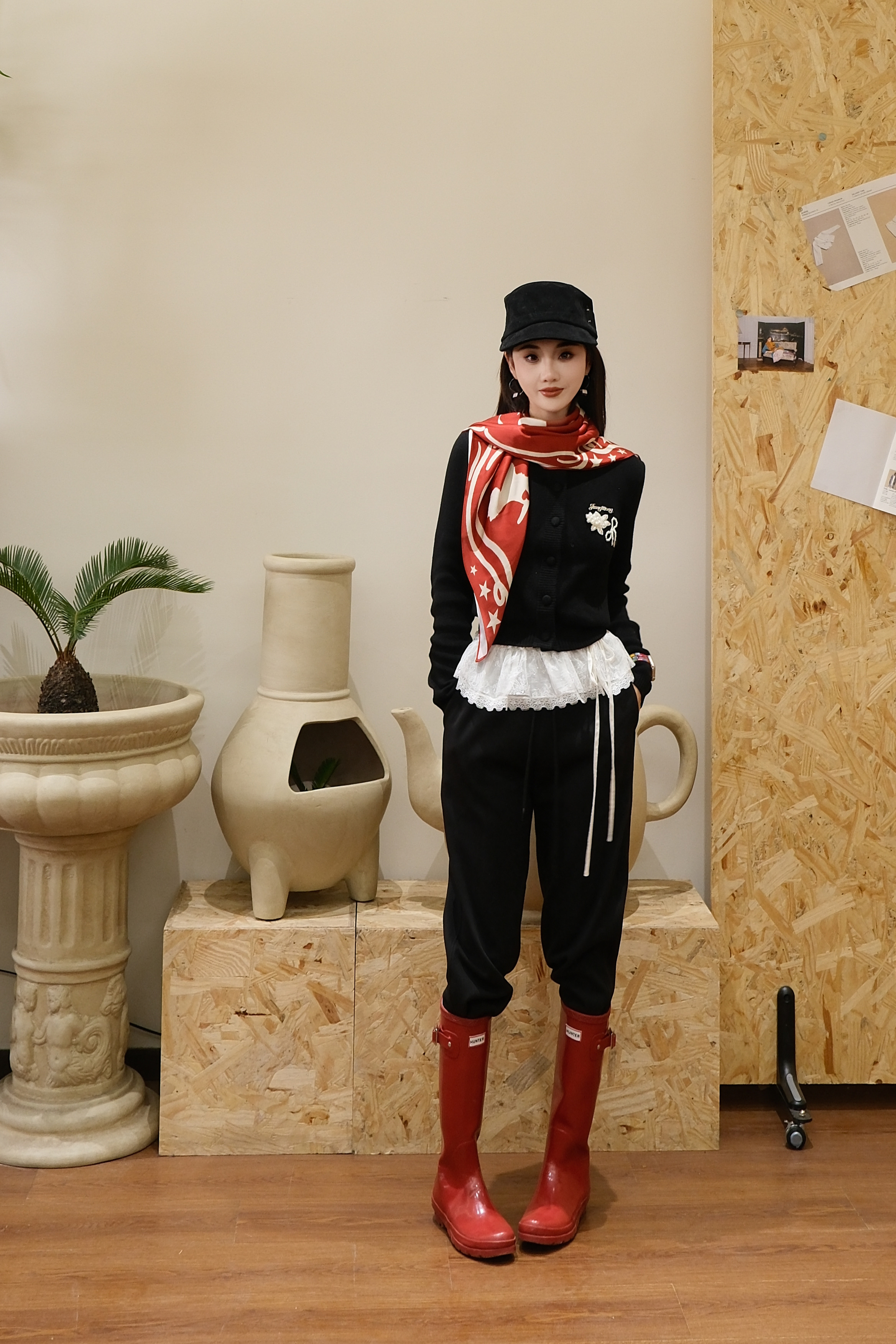 【YJXD】DIANAVEVINA25秋冬新款拆卸蕾丝花边抓绒束脚卫裤女抽绳