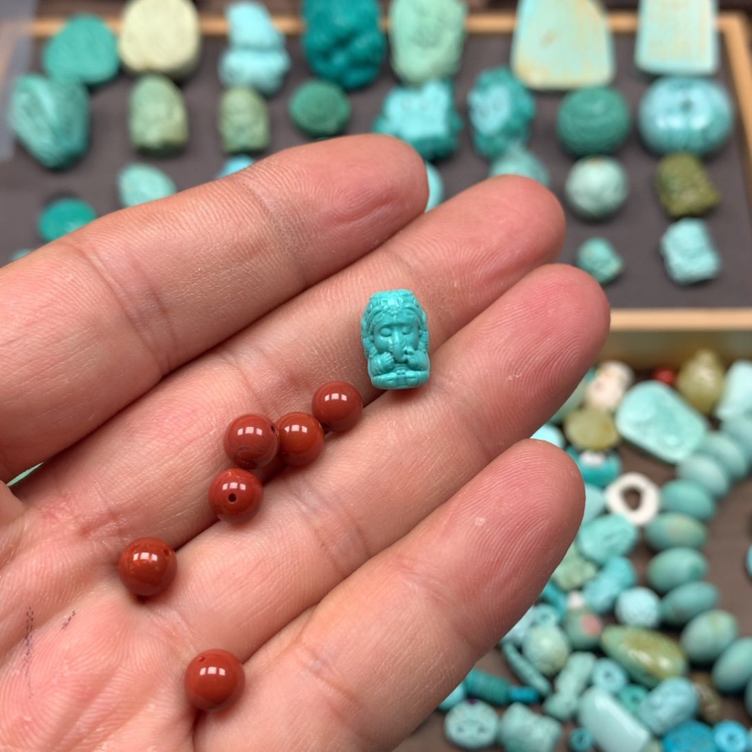 南红玛瑙雕刻未镶嵌