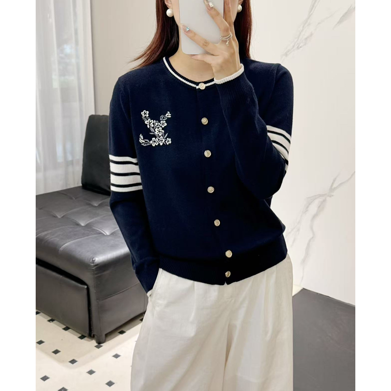 花朵V刺绣针织开衫长袖百搭羊毛衫ly9291