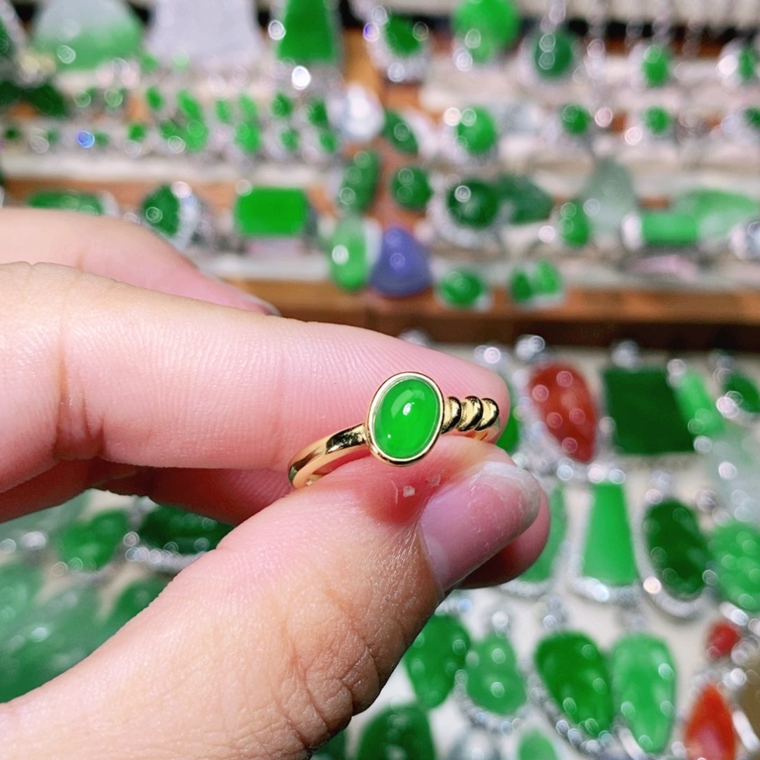 【闪购商品】未镶嵌挂件翡翠裸石