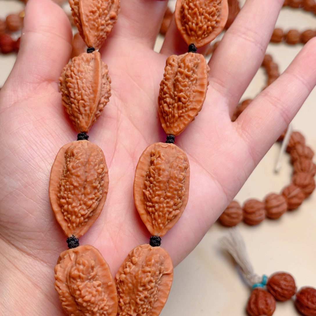 手串文玩核桃女**裔绣花鞋