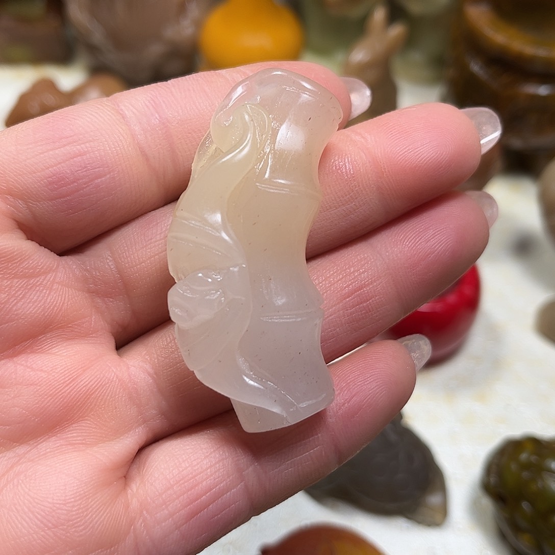 白玉菩提吊坠白玉菩提吊坠