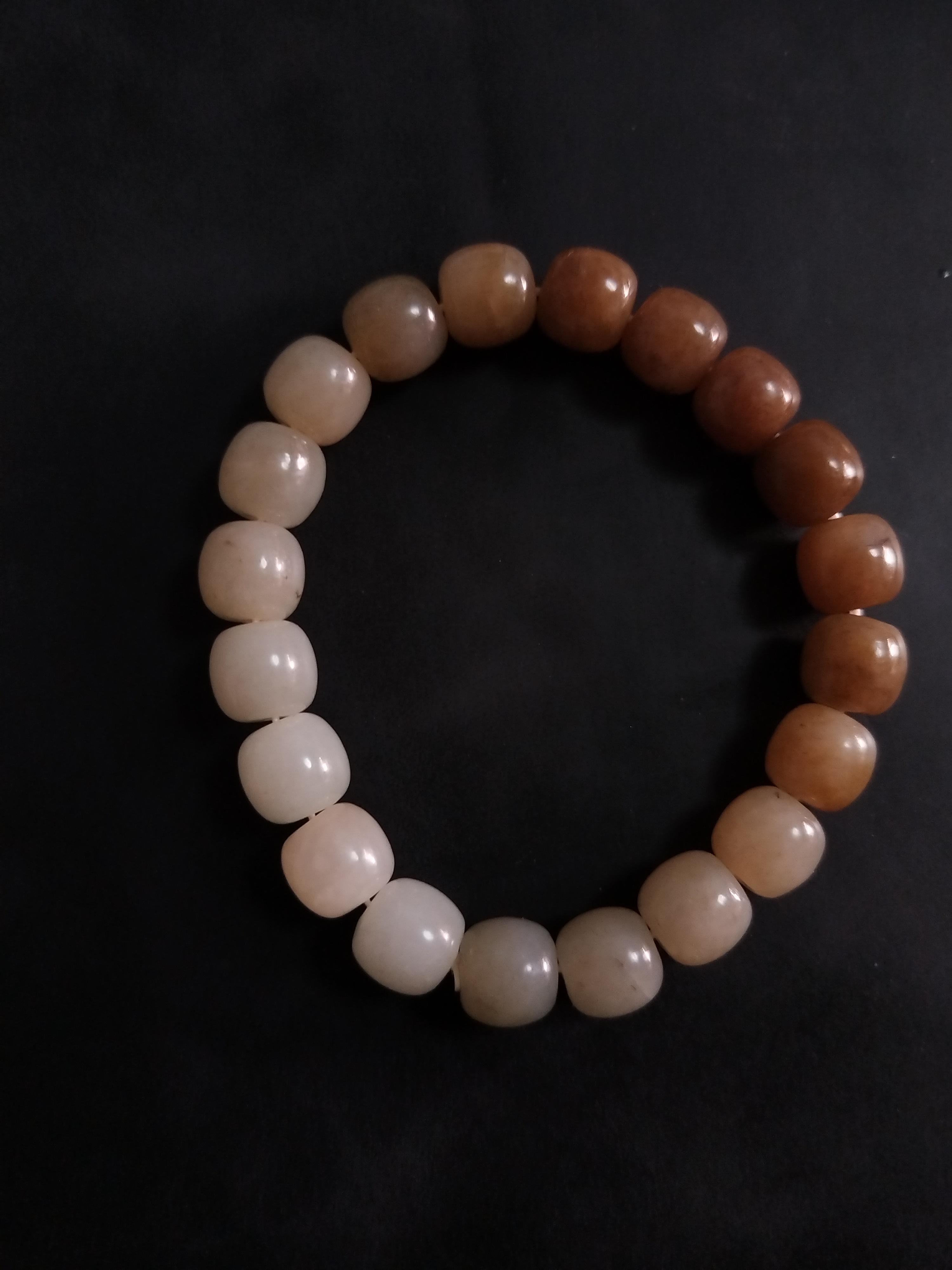 新疆和田玉手串.