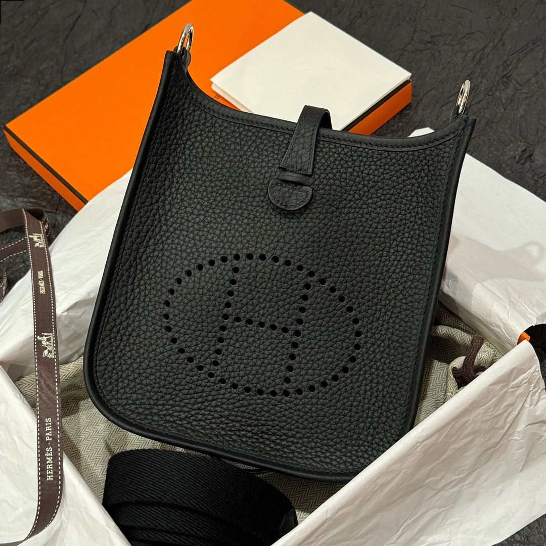 99新 Hermes/爱马仕 蔚蓝/黑银mini 伊芙琳 K刻