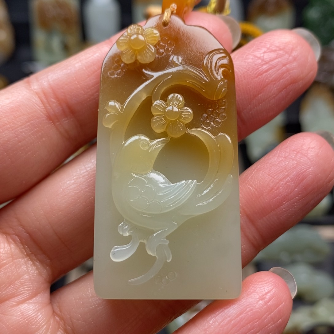 和田玉挂件未镶嵌