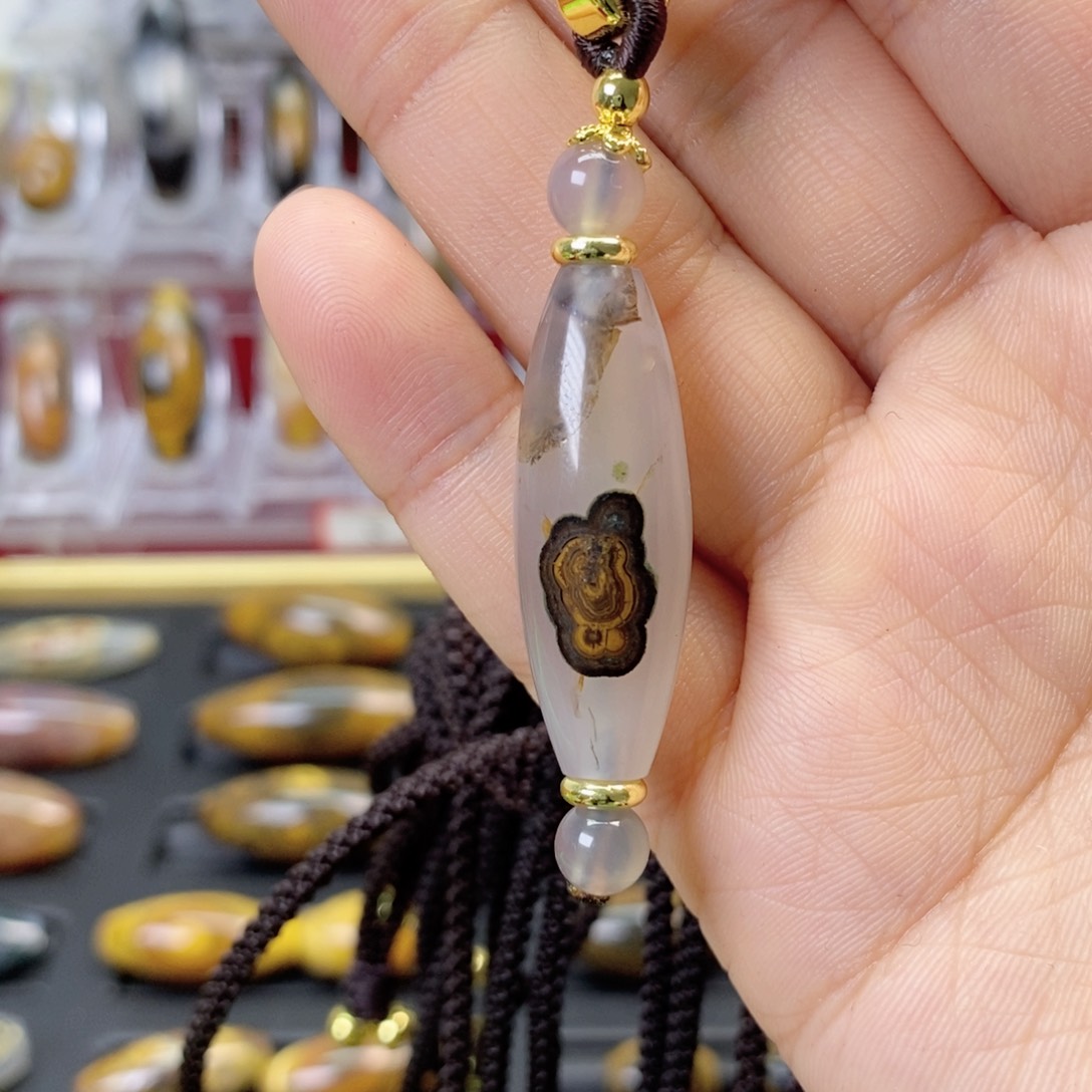 玛瑙/玉髓颈饰合金