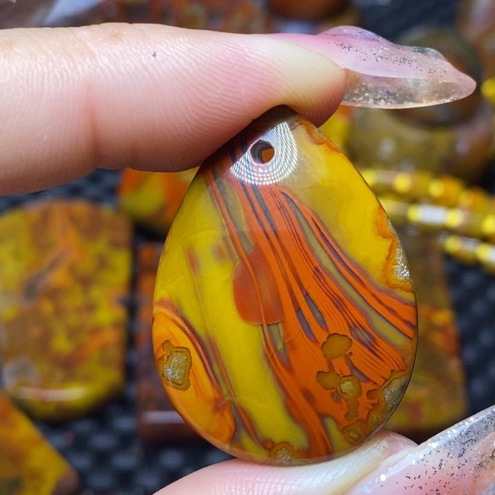 玛瑙/玉髓颈饰足银镀金镶嵌