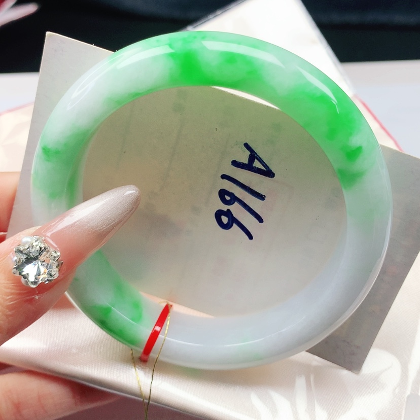 【闪购商品】翡翠手镯未镶嵌58.7圈