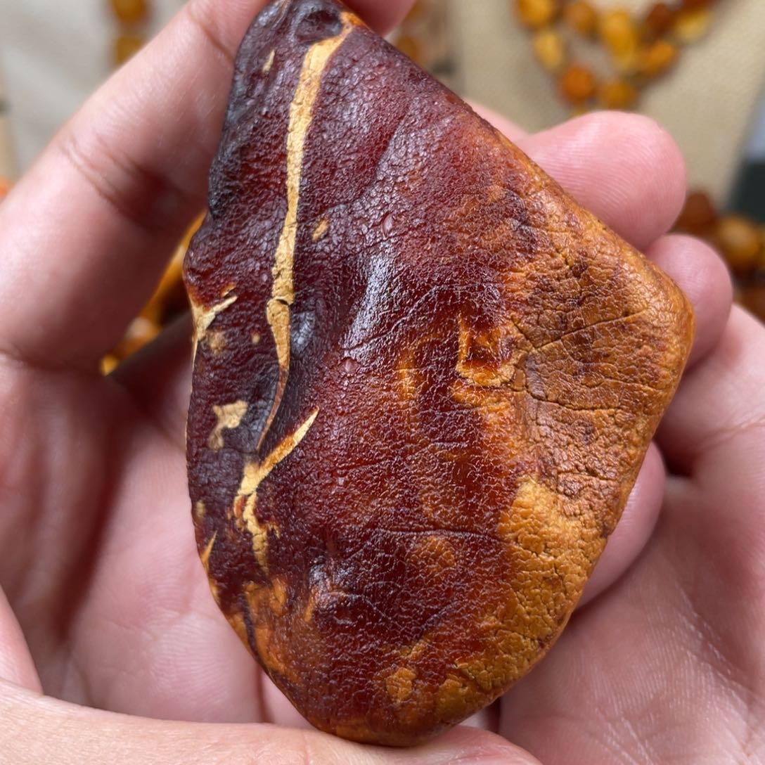 琥珀珠宝奇石未镶嵌