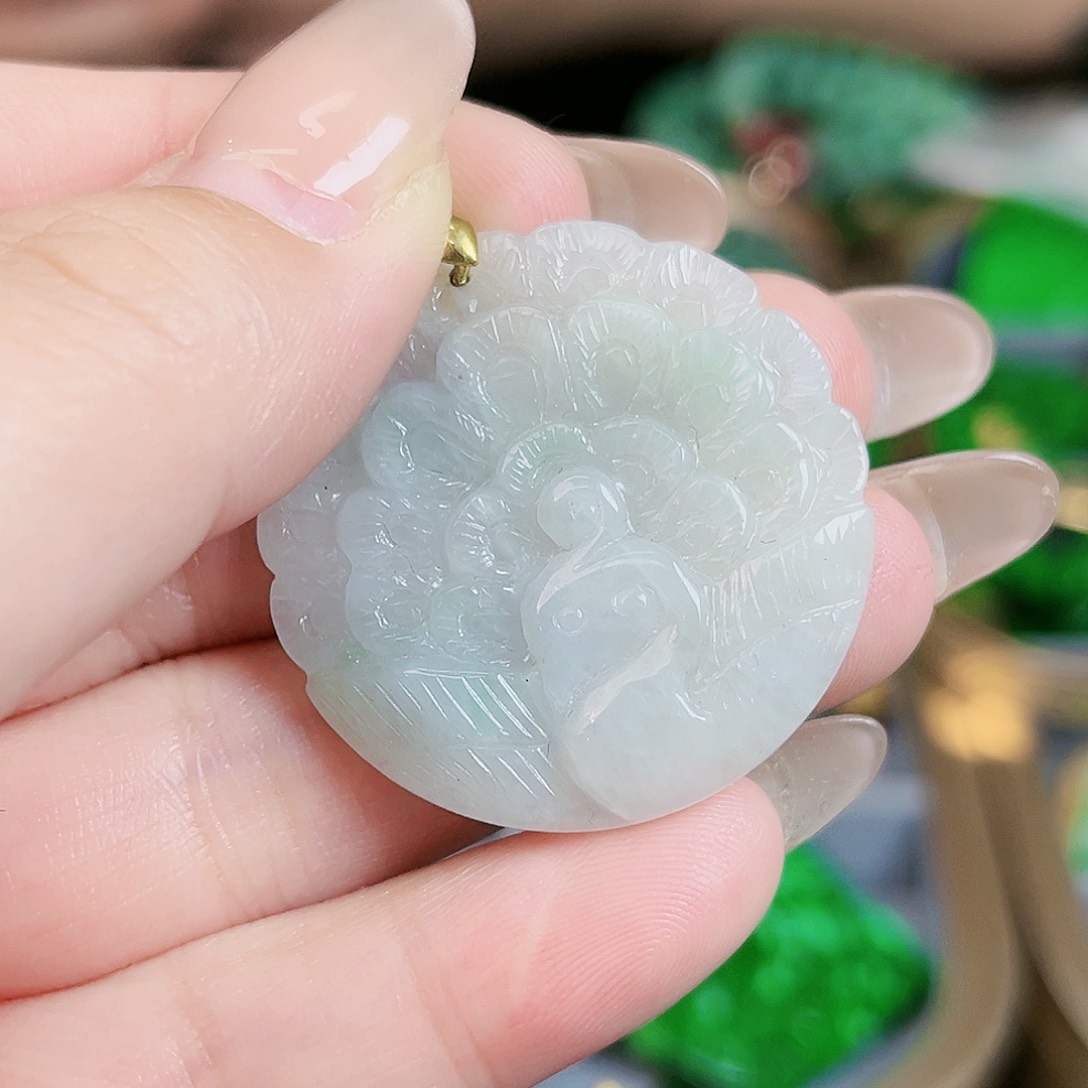 翡翠颈饰银S925镶嵌吊坠