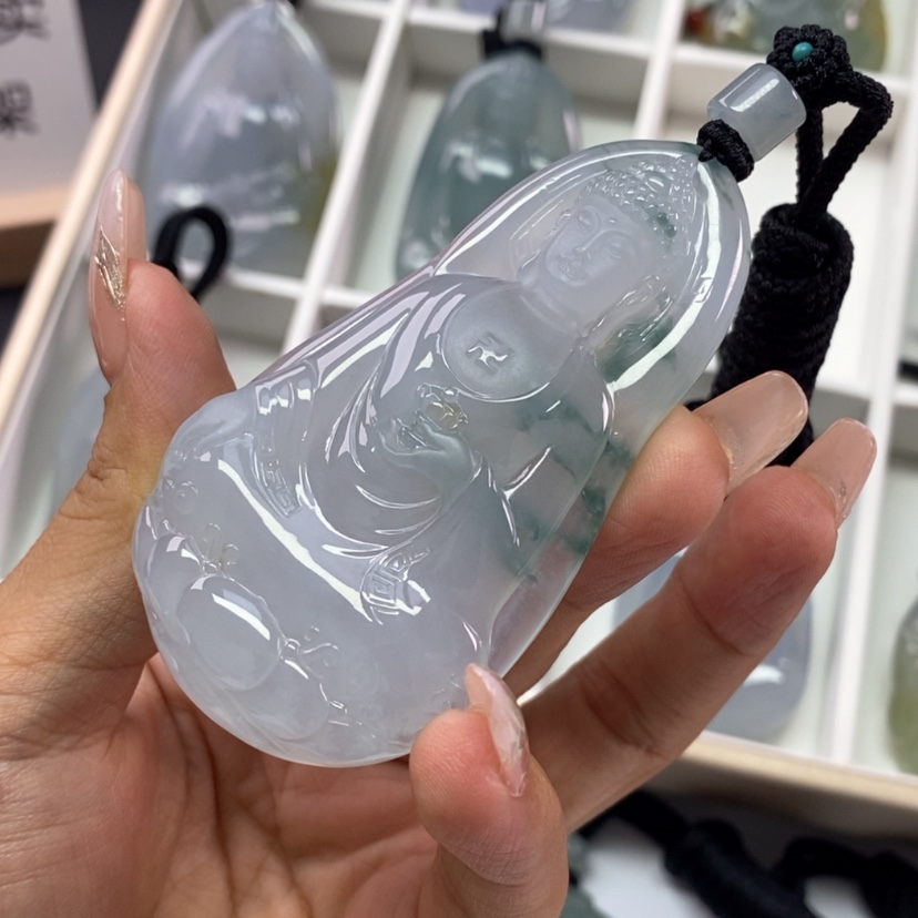 【闪购商品】翡翠颈饰未镶嵌刚***、翡翠