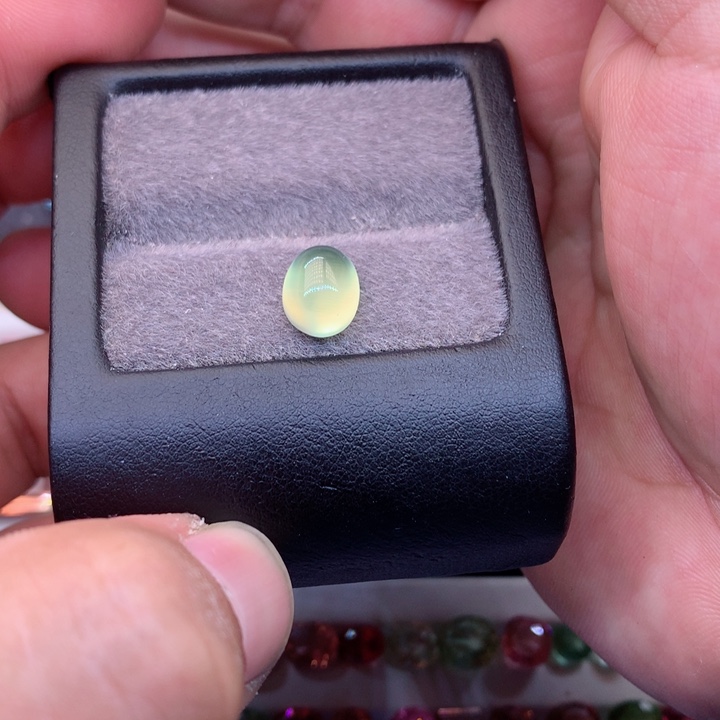 【闪购商品】葡萄石无未镶嵌开播福利天然葡萄石4.66c t