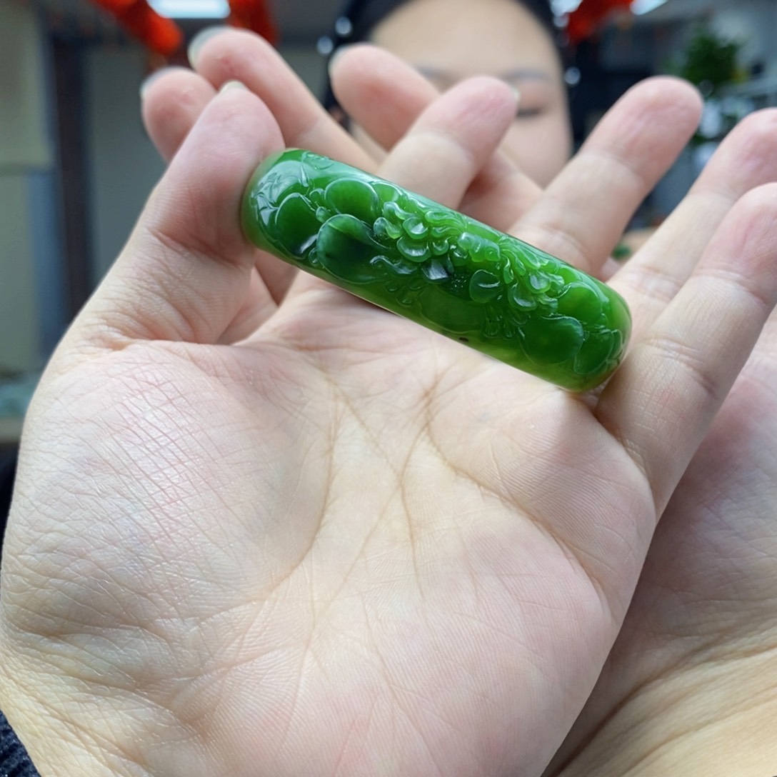 和田玉手镯未镶嵌二*