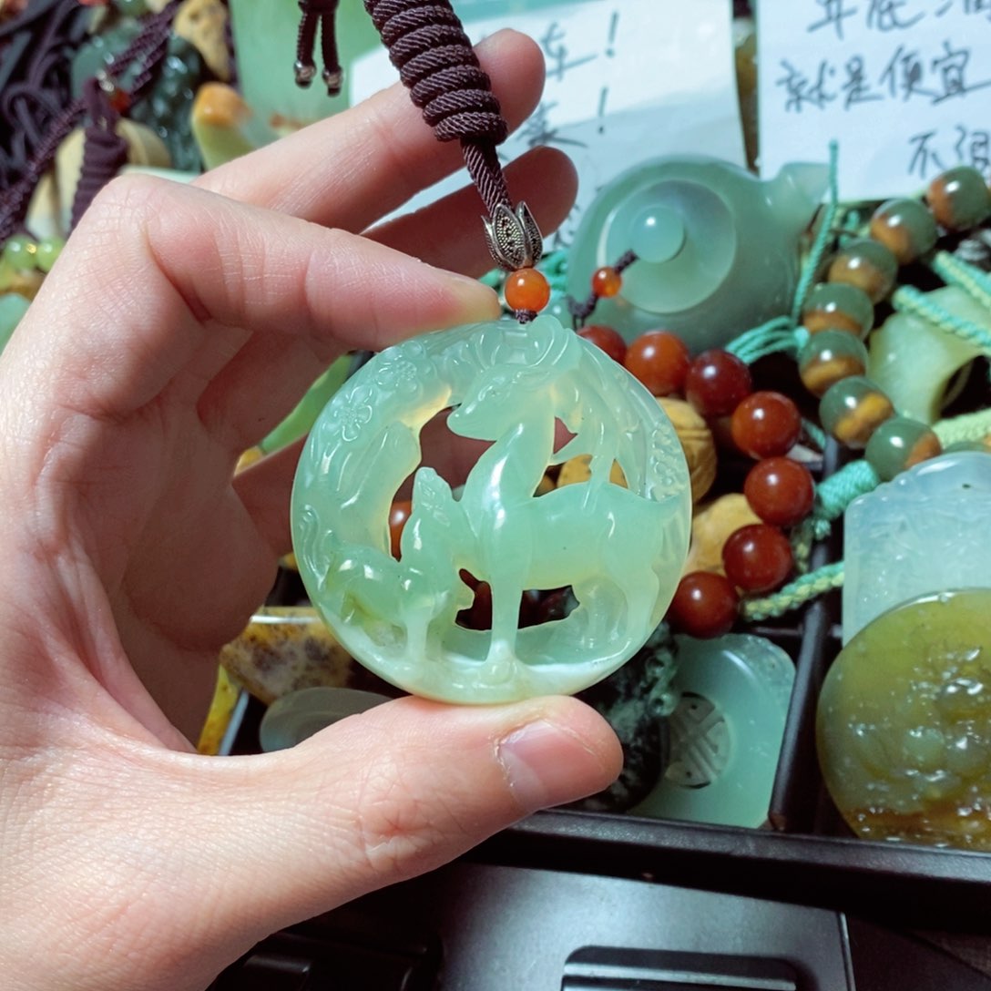 蛇纹石玉珠宝奇石未镶嵌