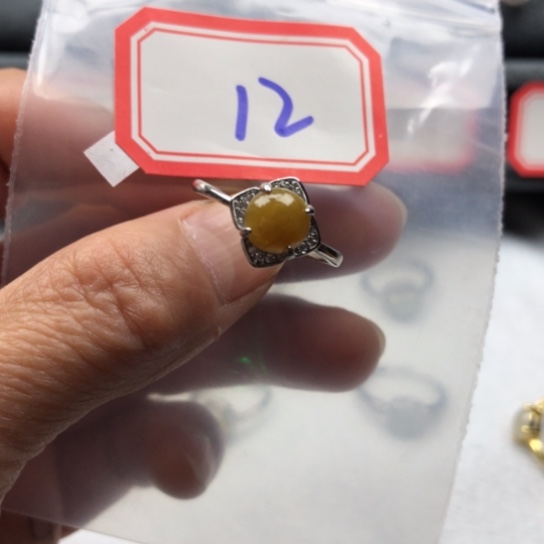 翡翠未镶嵌戒指缅甸