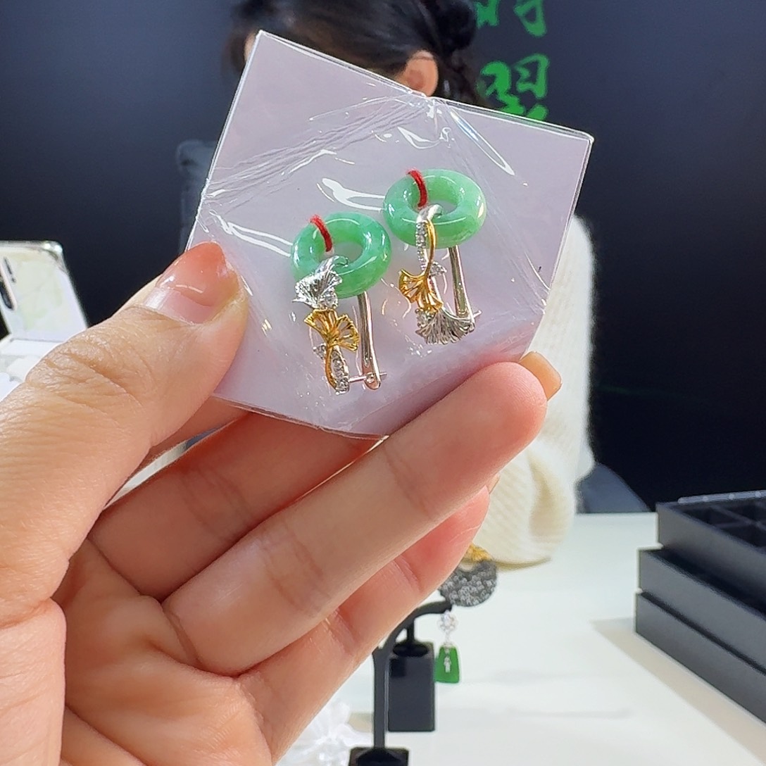 翡翠耳饰18K金镶嵌18k镶嵌