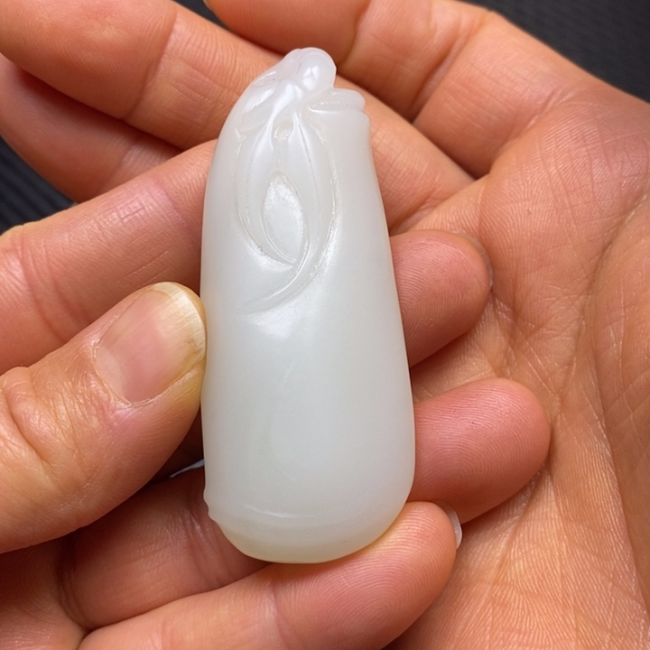 和田玉挂件未镶嵌随***看