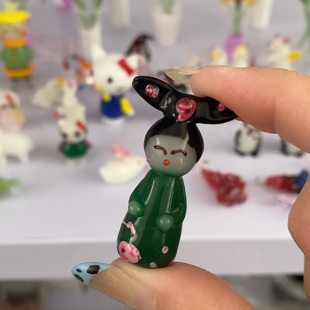 手工艺品琉璃格格