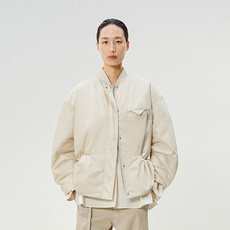 【商场同款】LESS2025年春新款立领长袖宽松短款羽绒服2P1C11060