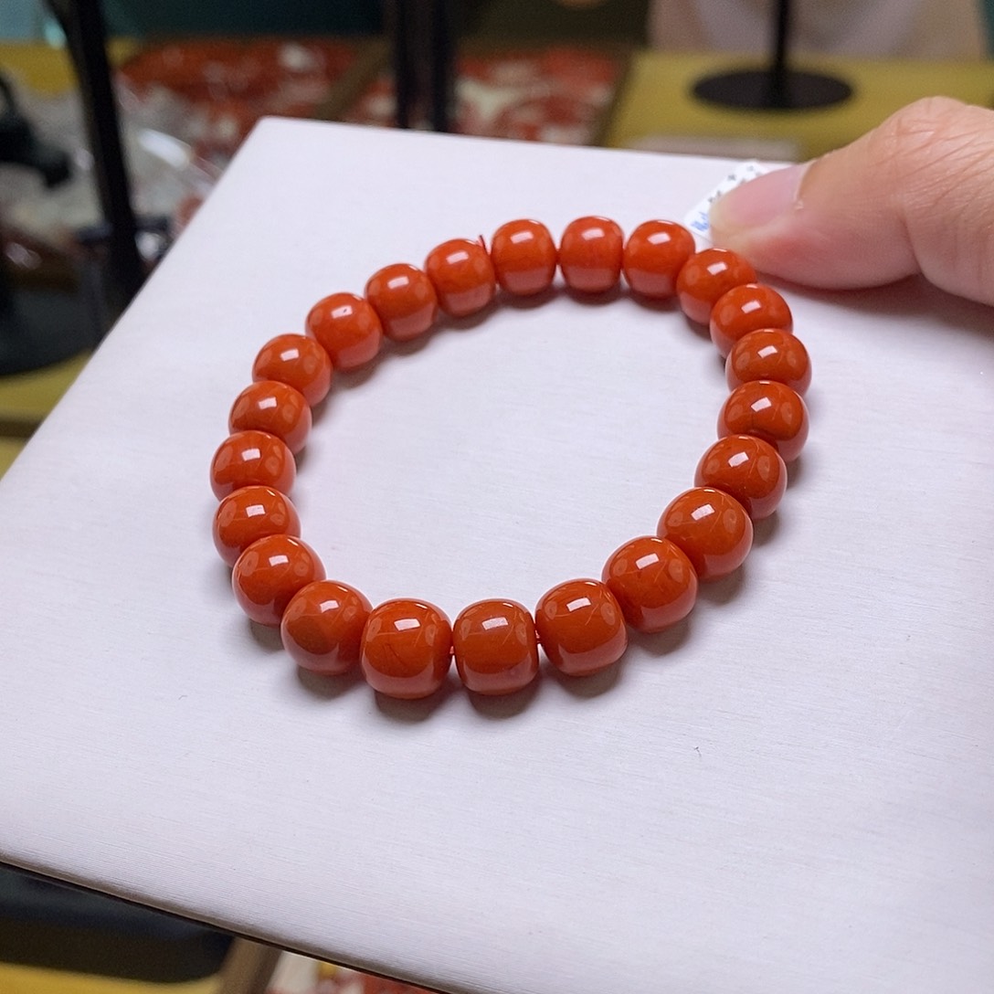 未镶嵌卡9+南红玛瑙