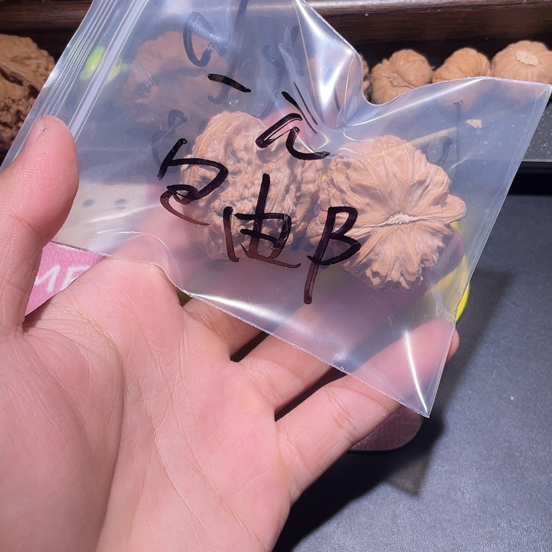 用***2吊坠文玩核桃福利