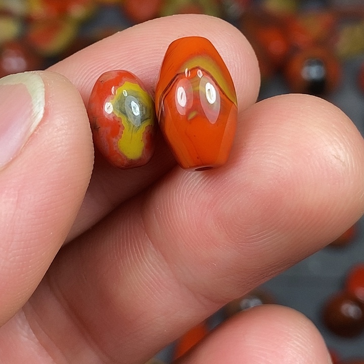 柏***楼南红玛瑙未镶嵌挂件