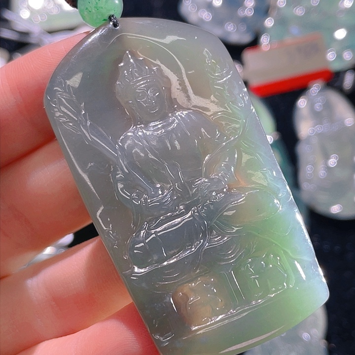 翡翠颈饰未镶嵌73，