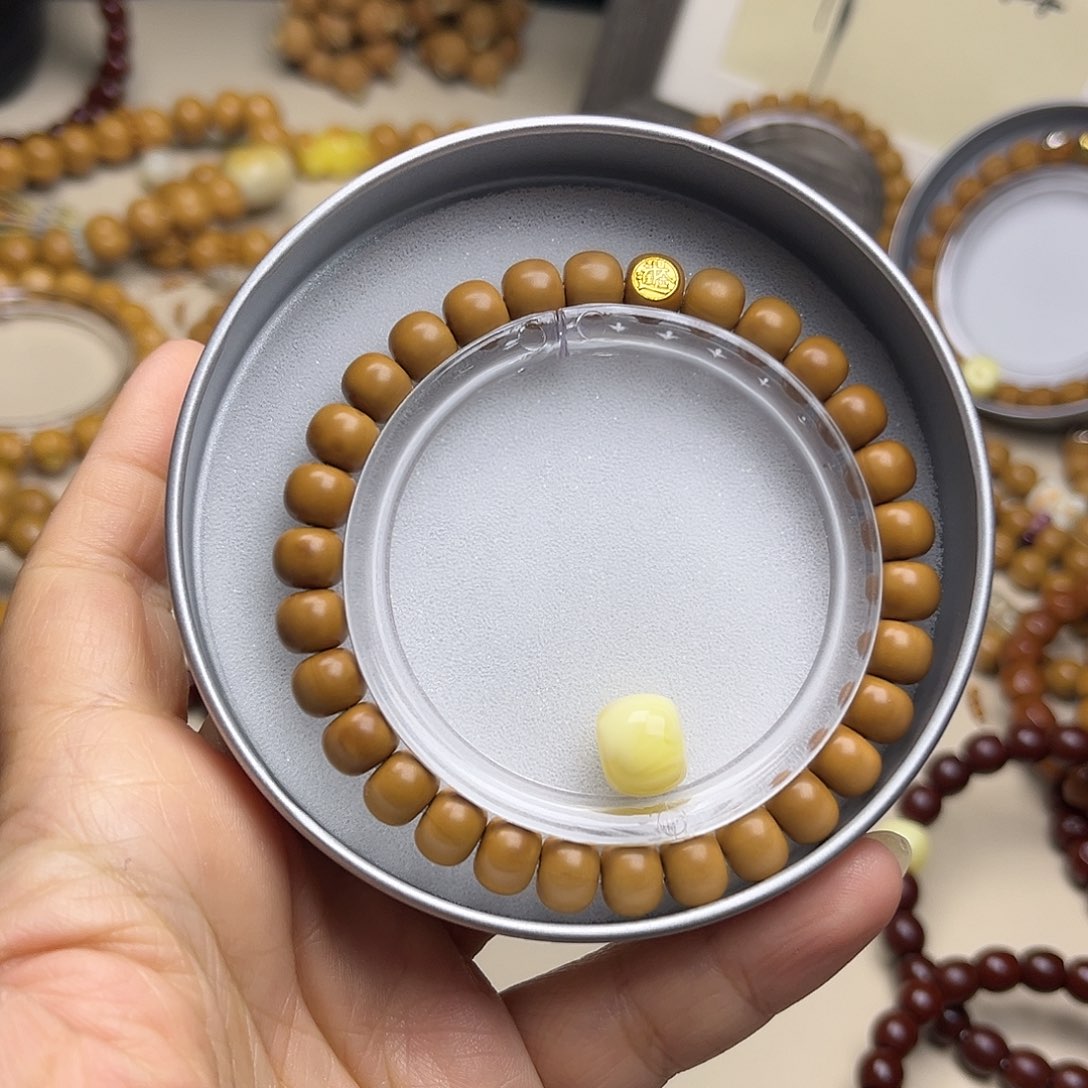 猴头核桃吊坠老邢8.0左右