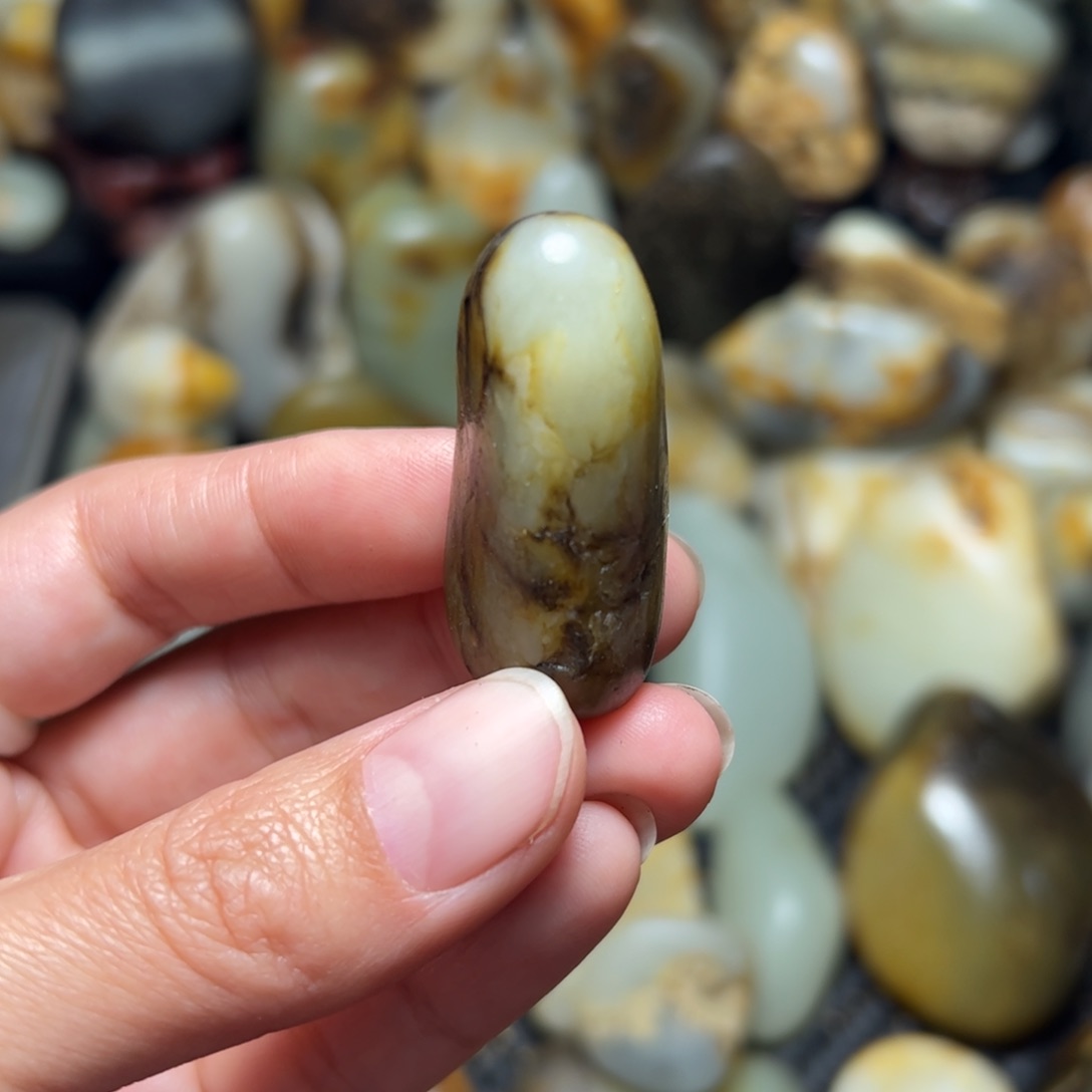 和田玉（青玉）B46未镶嵌