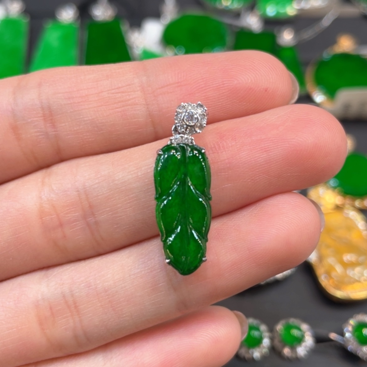 【闪购商品】翡翠18K金镶嵌吊坠(不含链)缅甸翡翠A货