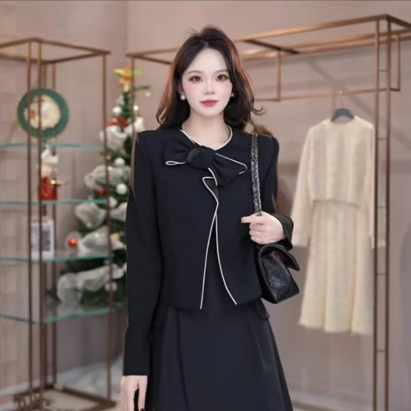 【商场同款】早春新款气质优雅蝴蝶结装饰小香风外套摩登猫540021