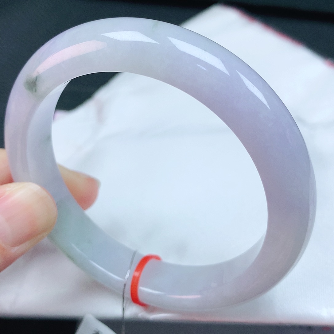 翡翠手镯未镶嵌58圈