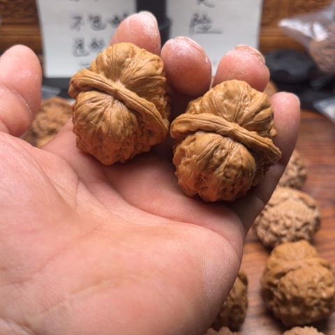 文玩核桃把件蛤蟆