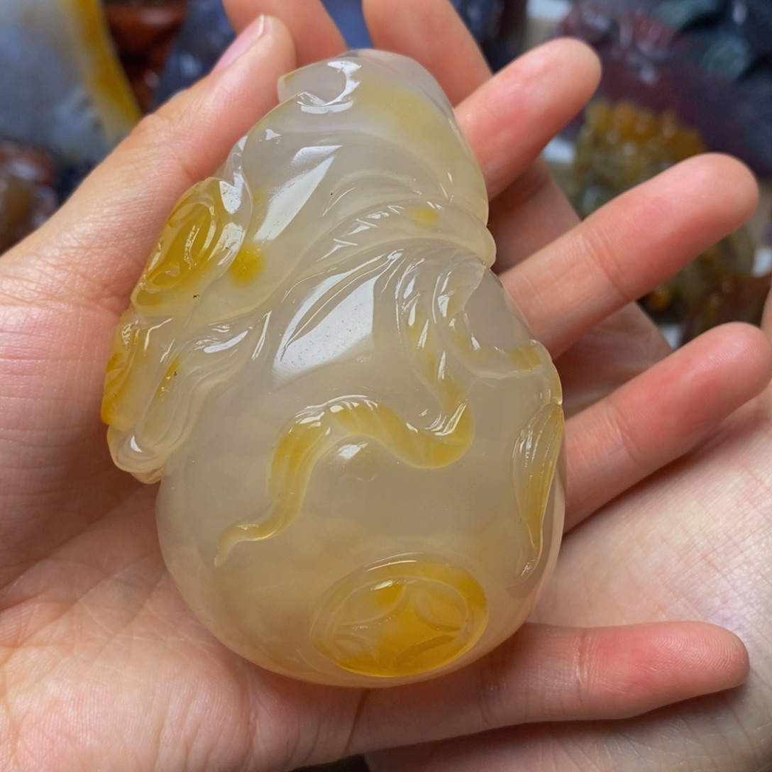 玛瑙/玉髓手把件未镶嵌