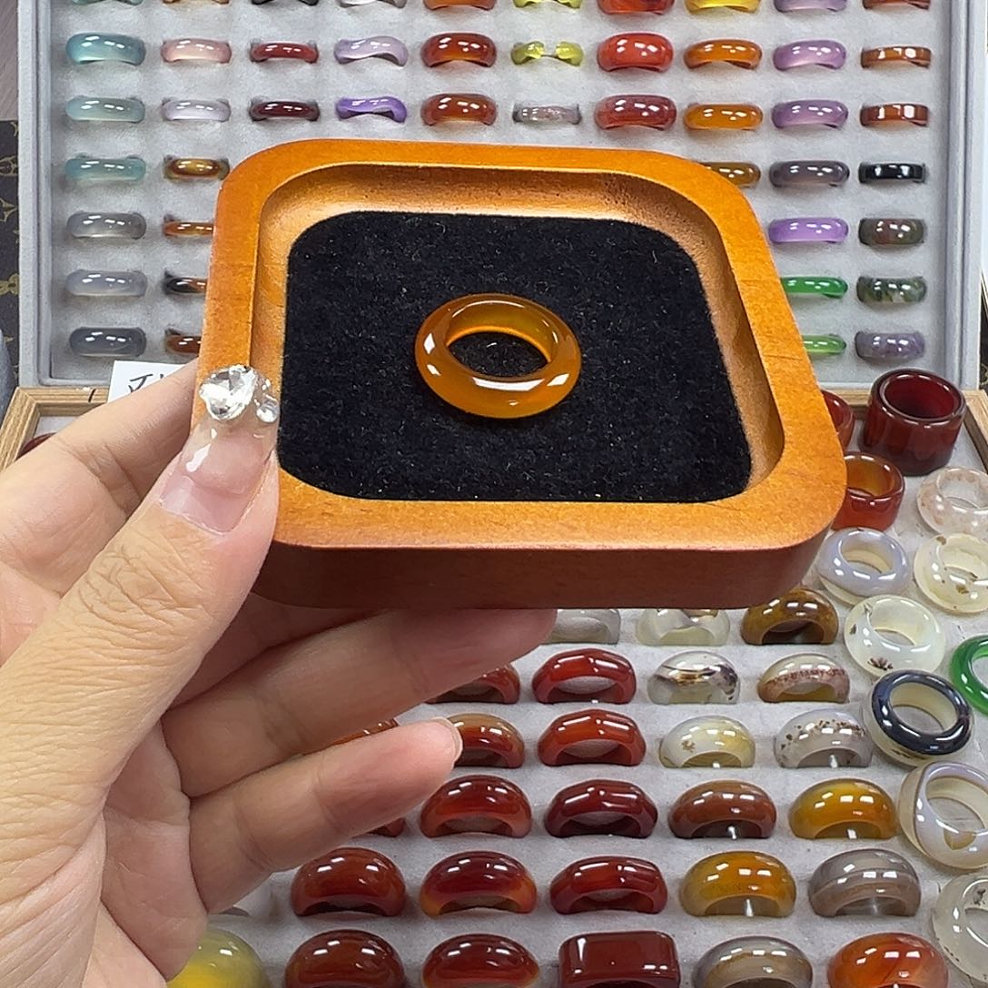 玛瑙/玉髓未镶嵌戒指A6不退换18港17+福利